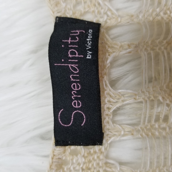 Embroidered Sleeveless Blouse, Cream Color Size M. - Picture 10 of 10